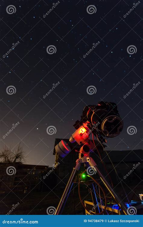 Professional Astrophotography Setup Equipped With DSLR Camera ...