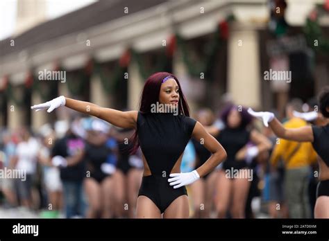 New Orleans Louisiana Usa November 30 2019 Bayou Classic Parade Members Of The Dazzling