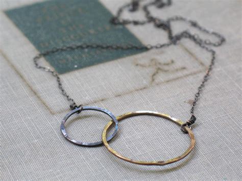 Two Tone Interlocking Circles Necklace Two Circle Necklace Etsy