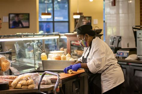 William And Mary Dining Workers Win Their Union With Sodexo Flat Hat News