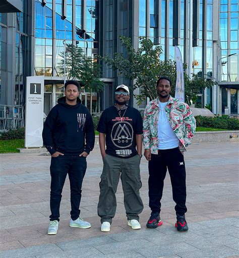 Is e m i n e m dead rumors are causing a massive internet panic 8