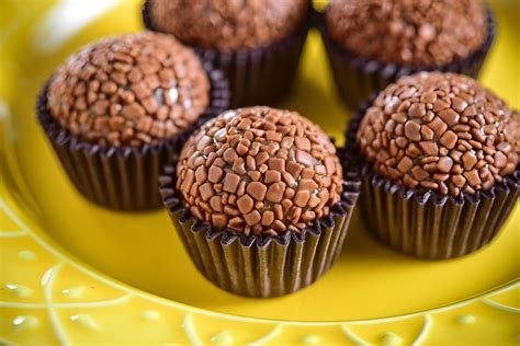 Brigadeiro Gourmet Para Inovar Ou At Ganhar Uma Renda Extra