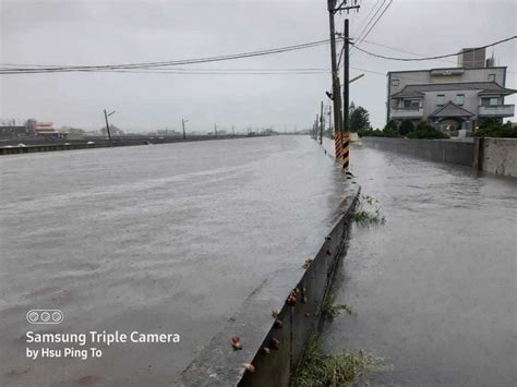 11縣市豪雨特報！雨炸南台灣「紫爆」 屏東多條路暫無法通行 生活 Ctwant