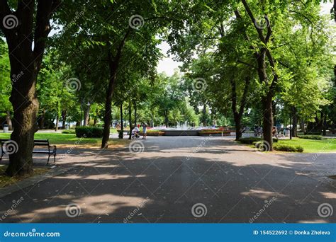 BURGAS, BULGARIA - JULY 6, 2019: Burgas Sea Garden in Summer. Fountain in the Park Editorial ...