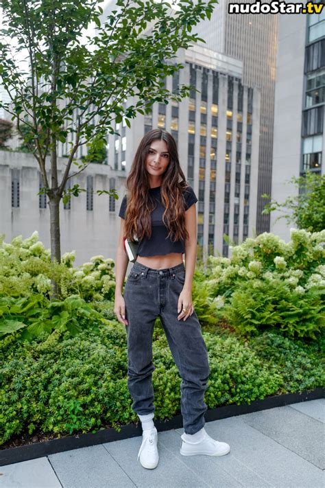 Emily Ratajkowski Emilyratajkowski Emrata Nude OnlyFans Photo Nudostar TV