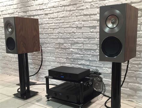 Kef Reference 1: unboxing dei diffusori di riferimento