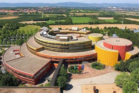 Erkunden Sie Zdf Sendezentrum Und Gutenberg Museum In Mainz Bz Card