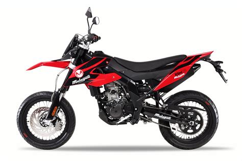 Motorrad Vergleich Malaguti XSM 125 Supermoto 2020 Vs Aprilia SX 125 2020