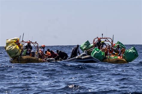 Decine Di Migranti Morti Di Fame E Sete Su Un Gommone Alla Deriva Era