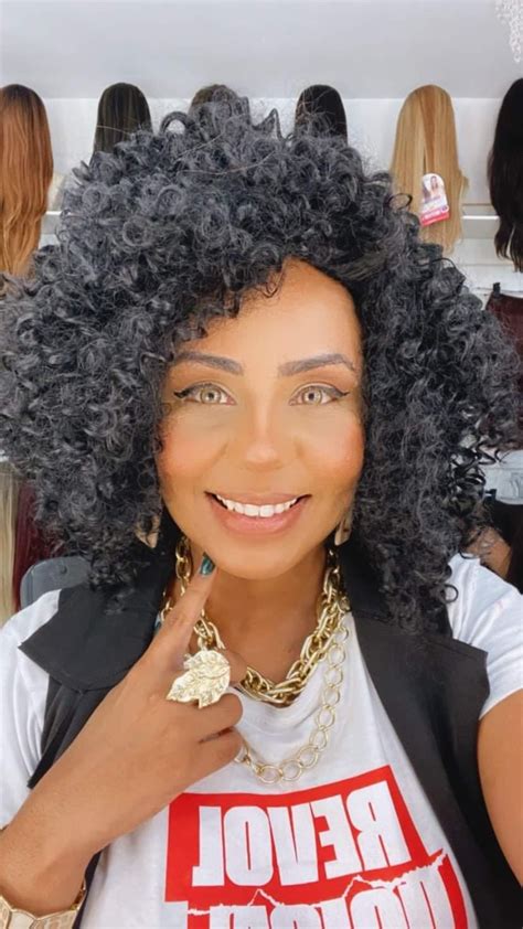 WIG AFRO CASTANHO ESCURO A maior loja de Laces Wigs à pronta entrega