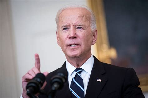 Biden Pushes Companies On Vaccine Mandates The New York Times