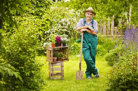 Quel Est Le Prix De L Heure Pour Un Jardinier Housekeeping Magazine