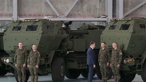 First HIMARS rocket launchers arrive in Poland from the US : r/poland