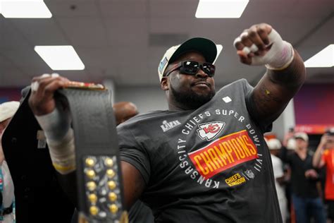 Meet Khalen Saunders Ex Travis Kelce Teammate Who Won Two Super Bowls