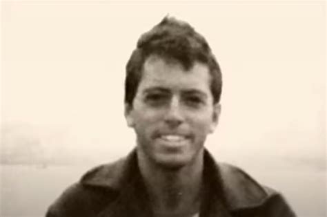 Wild Facts About Chris McCandless, The Man Who Walked Away - Factinate