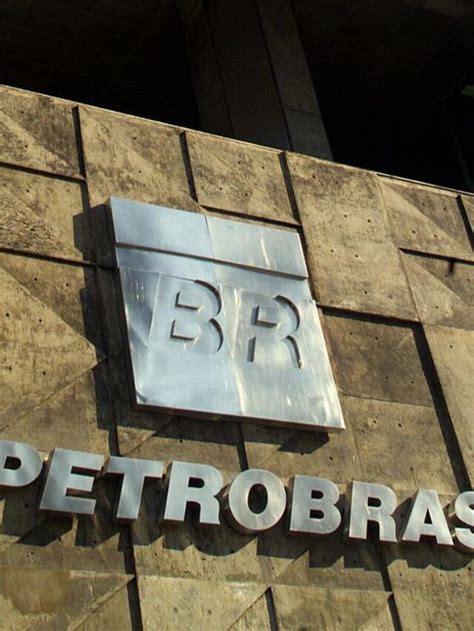 Petrobras banco prevê forte aumento em dividendos e alta nas ações