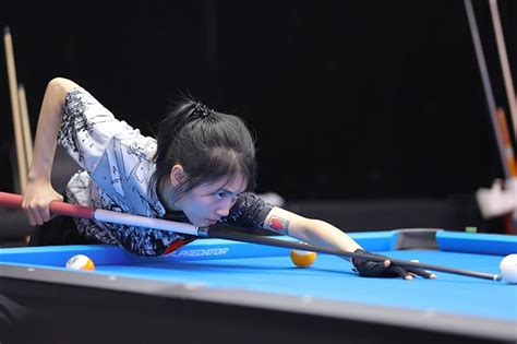 Yến Xôi cùng hot girl bi a Ma Thị Anh giành vé vớt kịch tính tại giải pool 8 bi