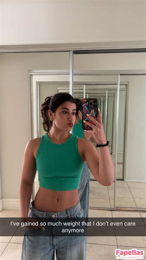 Sara Saffari Aka Sarasaffari Nude Leaks Fapellas