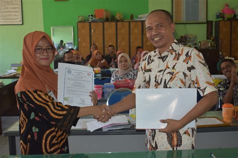 Penandatangan Mou Antara Smk Negeri Tuban Dengan Uisi Smk Negeri