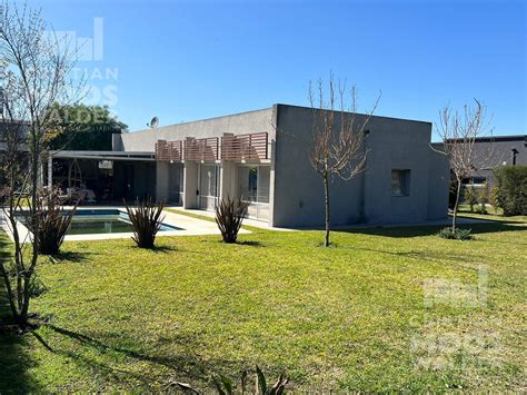 Cristian Mooswalder Propiedades Casa En Venta En San Matias Barrio