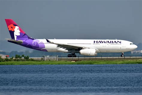 Hawaiian Airlines Restarts Honolulu To Auckland Flight With A