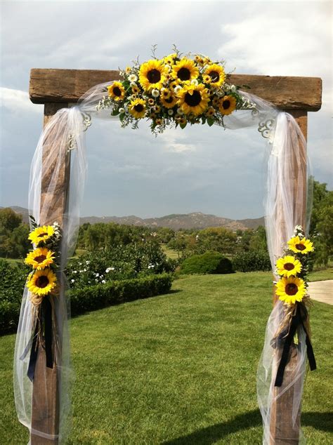 Flower Delivery By Murrieta Vip Florist Sunflower Themed Wedding Rustic Sunflower Wedding