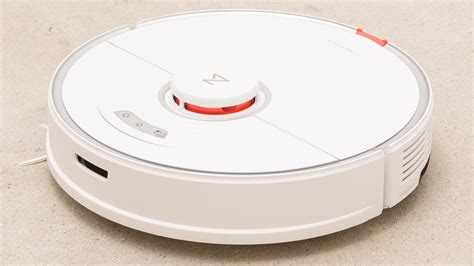 Roborock S Vs Irobot Roomba Side By Side Vacuum