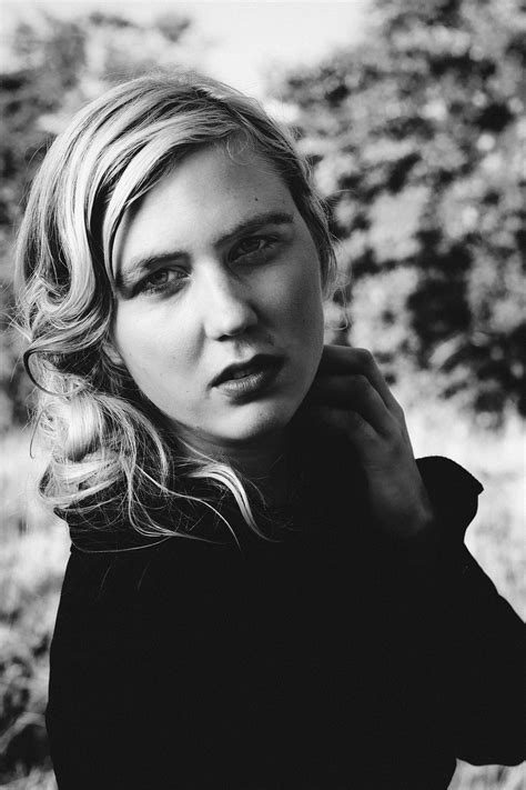 Porträtt & Bröllopsfotograf - Hilda