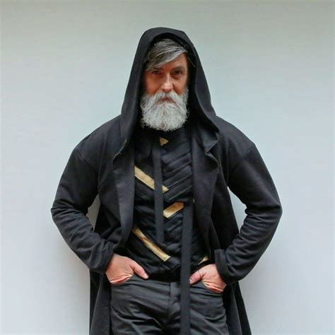 Hombre De 60 Años Se Vuelve En Modelo Gracias A Su Barba