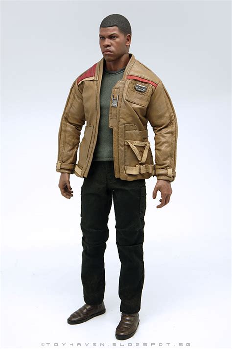 Toyhaven Hot Toys Star Wars The Force Awakens 1 6th Scale Finn 12 Inch Collectible Figure Review