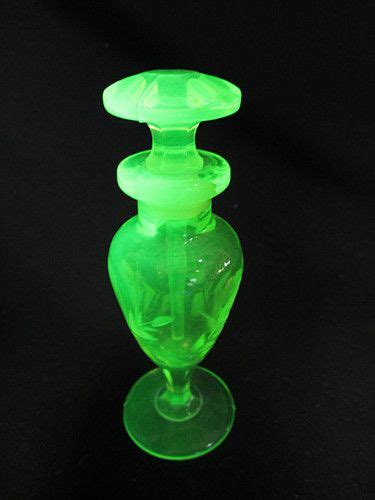 Wonderful Antique True Vaseline Glass Perfume Bottle Flagon W Stopper Perf Cond Perfume