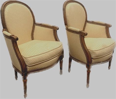 Paire De Berg Res De Style Louis Xvi En Bois Naturel Teint Xx Si Cle