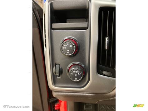 Cardinal Red Gmc Sierra Slt Crew Cab Wd Photo