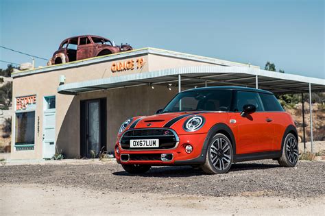 2019 Mini Hardtop And Convertible Arrive Ahead Of Detroit Automobile Magazine