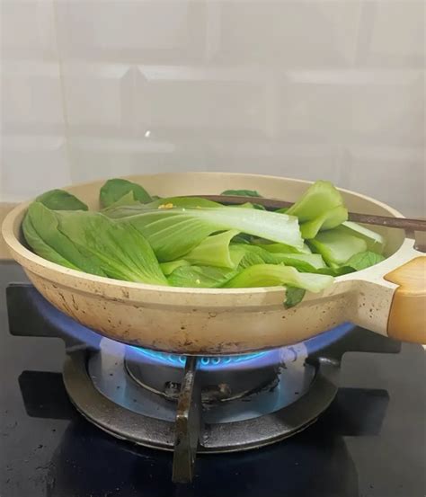 Sayur Goreng Wanita Ini Kongsi Petua Supaya Kekal Hijau Dan Tak Layu