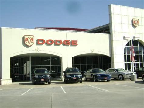 Helfman Dodge Chrysler Jeep Ram car dealership in Houston, TX 77024 - Kelley Blue Book