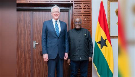 El Lder Christofferson Se Re Ne Con El Presidente De Ghana