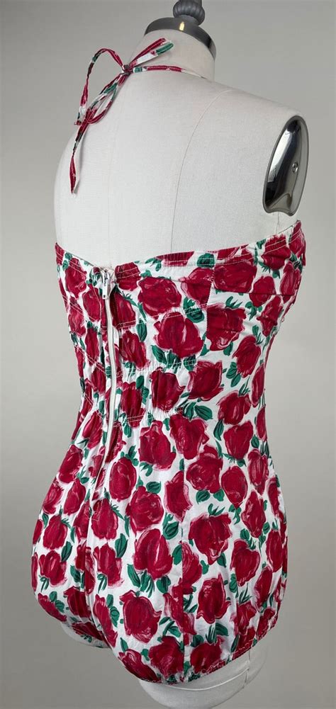 Vintage 1950s One Piece Red Roses Floral Pin Up Swims Gem