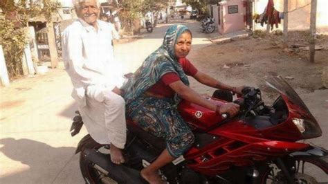 Old Women Riding Yamaha R15 Bike Girl S Bike Stunt Desi Girl On Bike