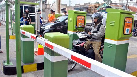 Retribusi Parkir Tahun Di Jakarta Tak Capai Target Dprd