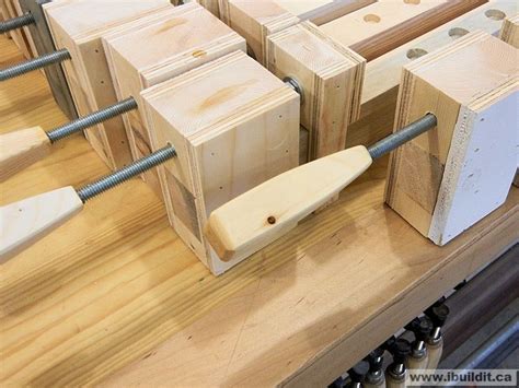 How To Make Big Wooden Bar Clamps Ibuilditca Diy Wooden Bar