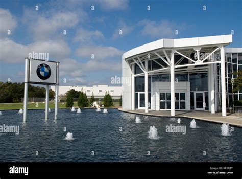 Bmw manufacturing plant hi-res stock photography and images - Alamy