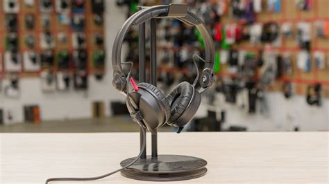 Sennheiser HD 25 Review - RTINGS.com