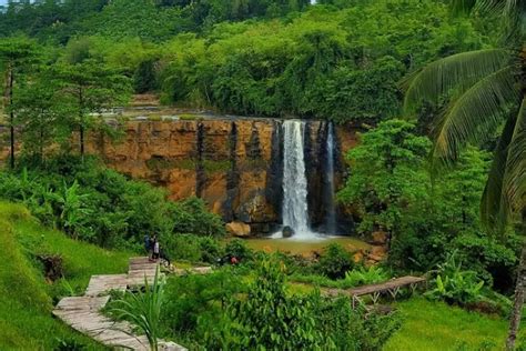 Menikmati Keindahan Curug Awang Air Terjun Super Megah Di Geopark