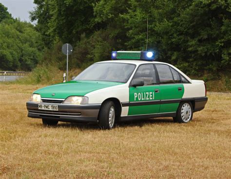 Opel Omega A Polizei Motorsport Club Marburg E V