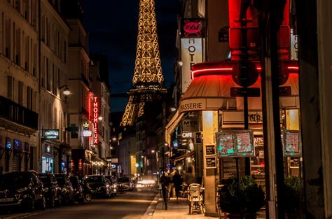 Nightlife in Paris - Why is the City of Lights | Paristroller