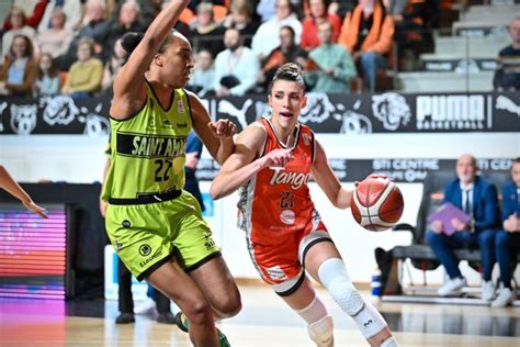 Ligue féminine le Bourges Basket s incline sur son parquet face à