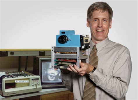 Meet The Inventor Of The First Digital Camera The Photographer Online