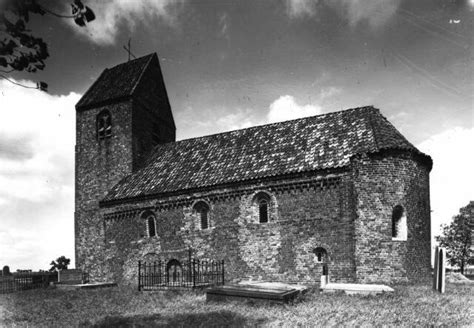 Wie Maakt De Mooiste Zwart Wit Foto Van Een Groninger Kerk