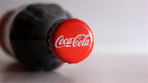 Coca Cola lanzará su primera bebida con alcohol El Financiero